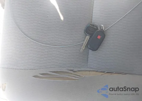 2005 Toyota Corolla Le z USA, uszkodzony, nr VIN 2T1BR32EX5C498990